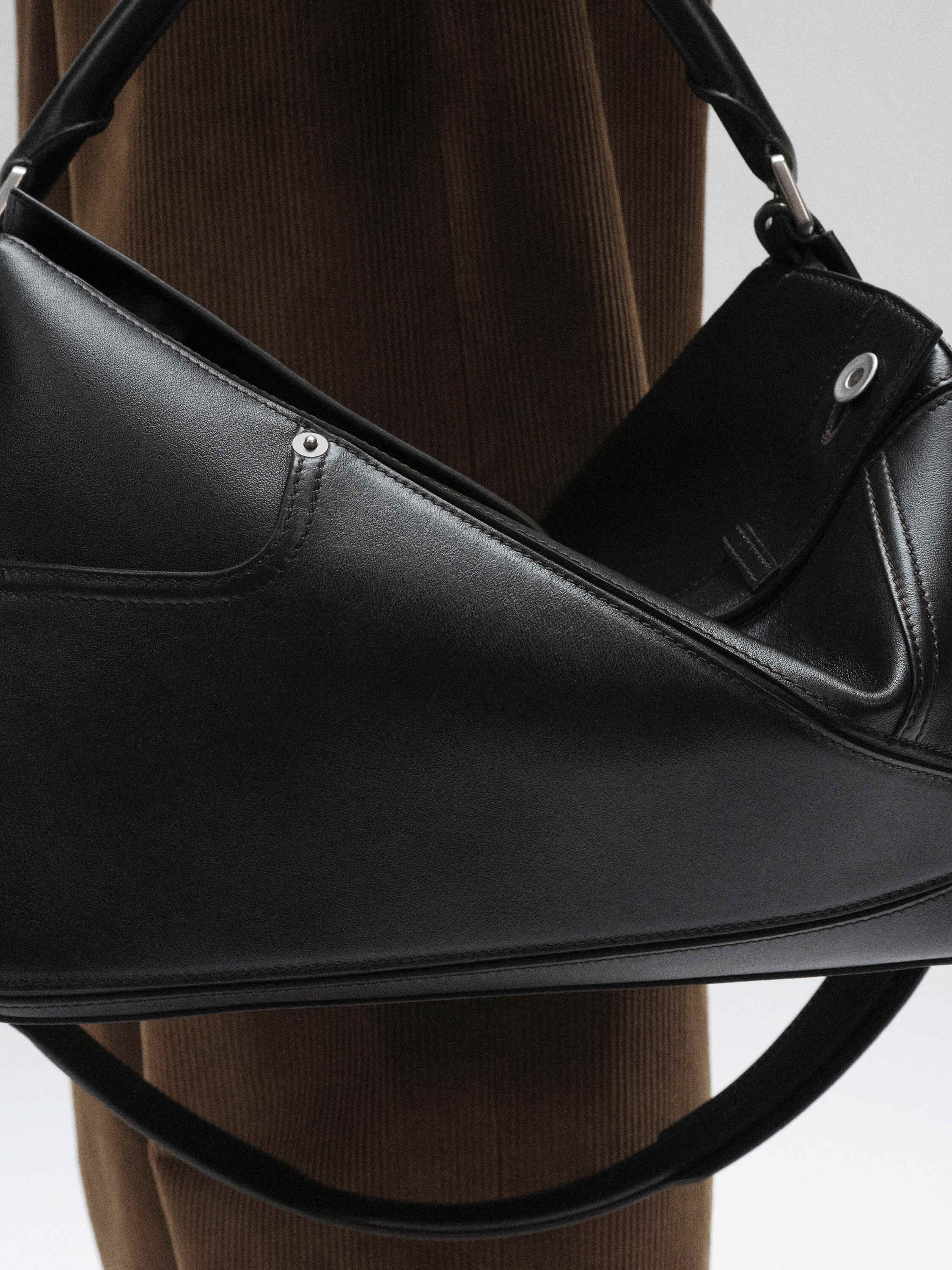 メンズ バッグ＆ウェア＆アクセサリー｜ロエベ ラグジュアリー